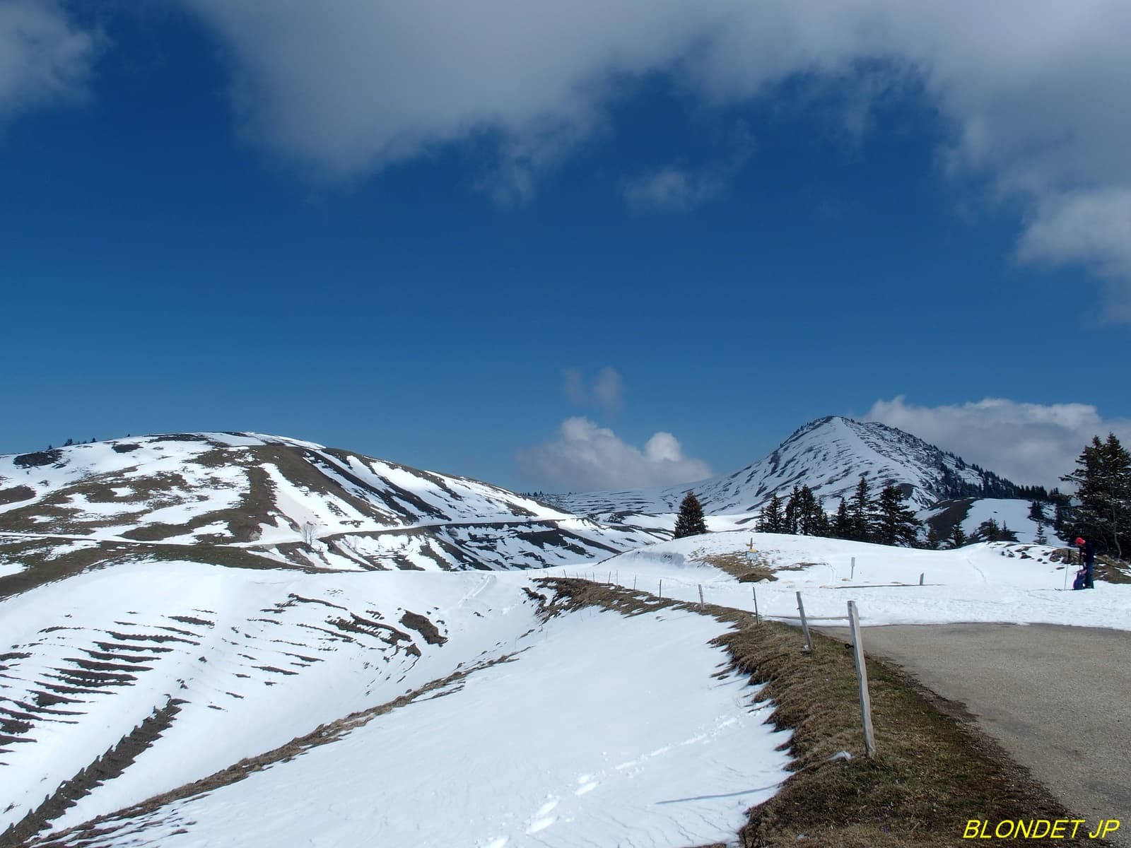 Sur la route du Charmant Som