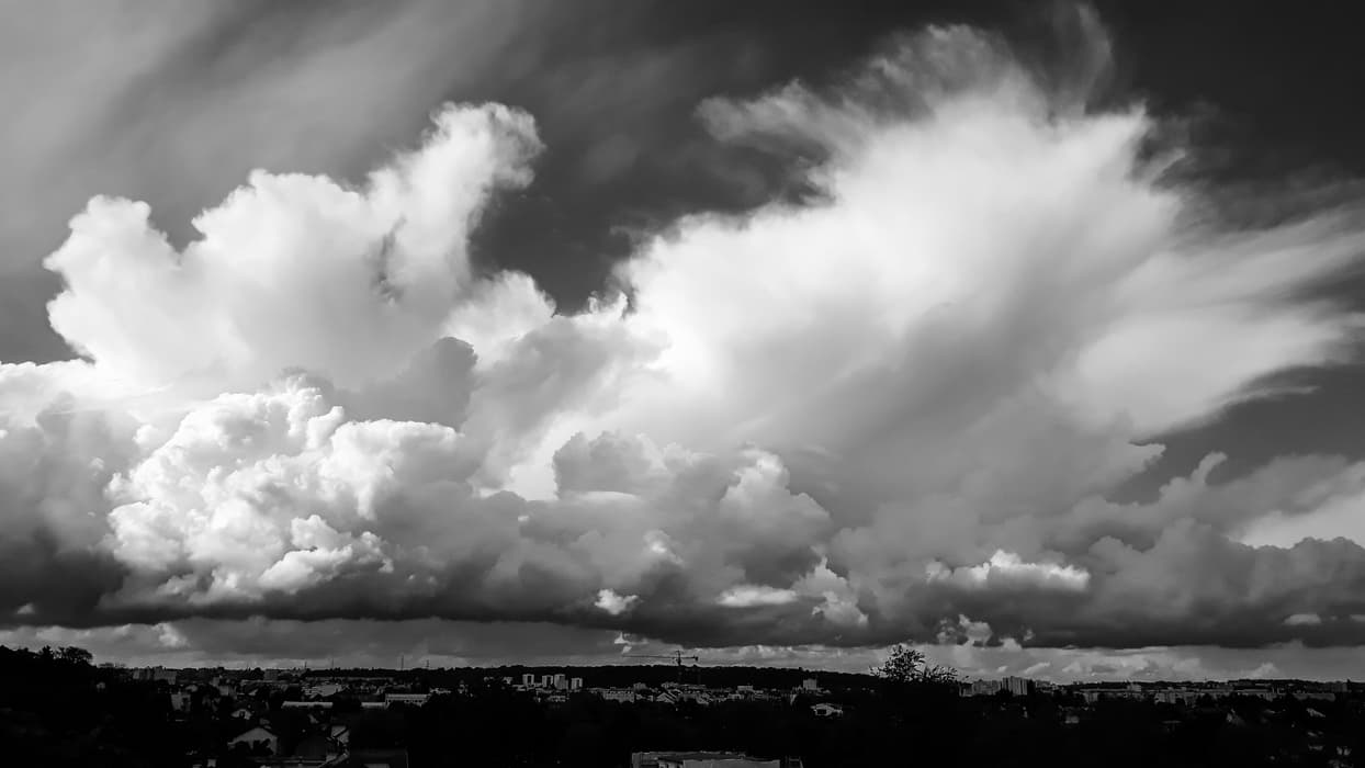 Cumulonimbus en difficulté