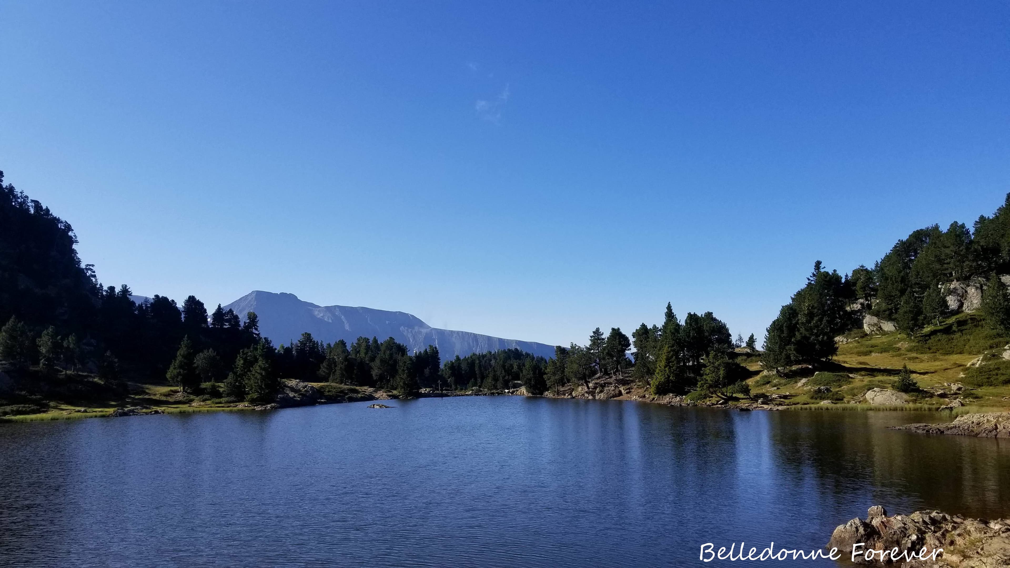 Lac Achard (1917m)  bien joli ce matin A.P.