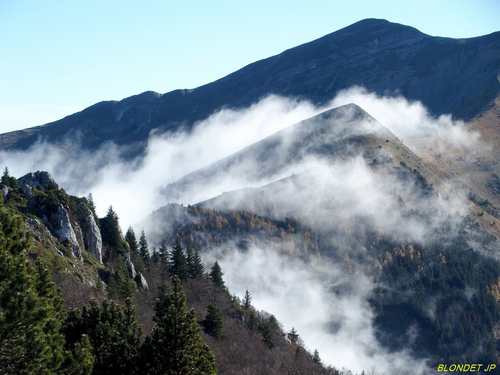 Brumes au Col de Lus