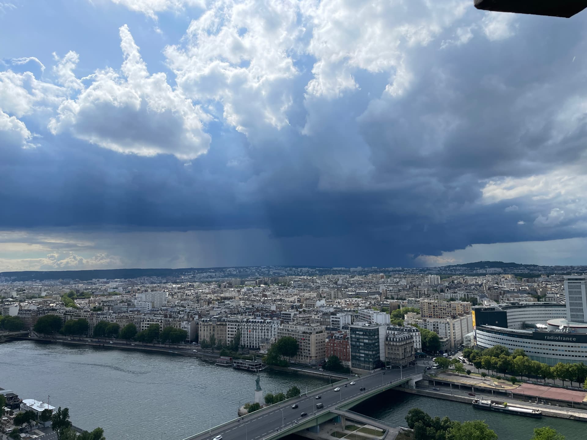 grosse-averse-en-vue
