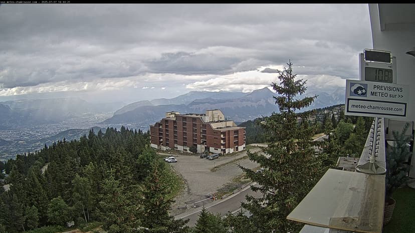 Image d'illustration pour Neige abondante en montagne & giboulées jusqu'en plaine