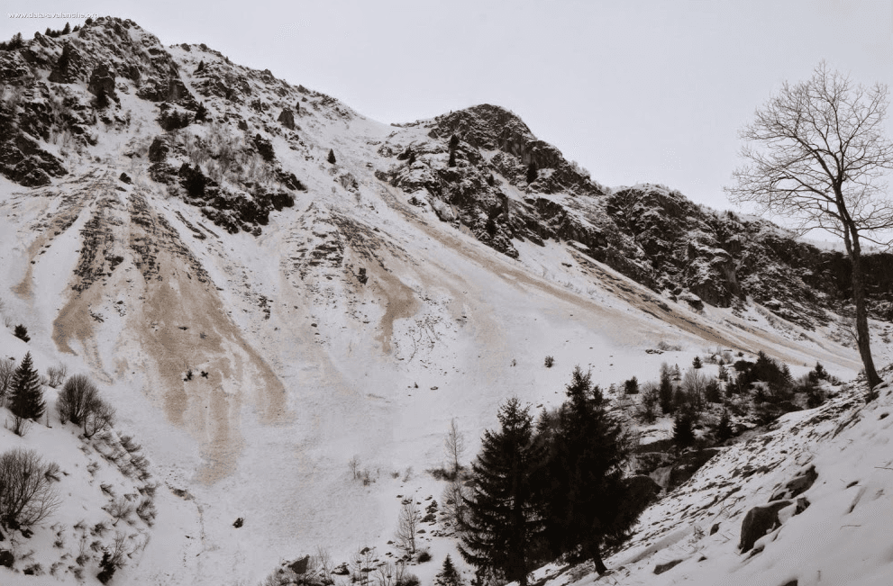Image d'illustration pour Avalanche mortelle sur le massif des Ecrins dans les Alpes