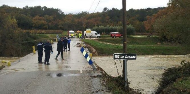 Image d'illustration pour Fortes pluies : 5 morts dans le Gard et la Lozère 