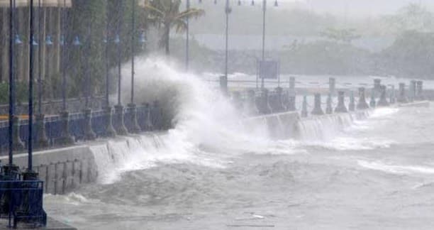 Image d'illustration pour Suivi du cyclone tropical intense Bejisa à La Réunion