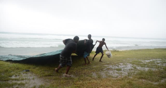Image d'illustration pour Suivi du cyclone tropical intense Bejisa à La Réunion