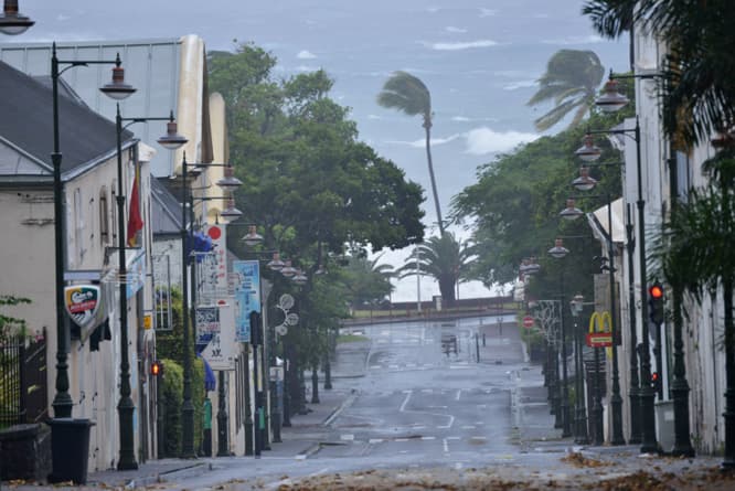 Image d'illustration pour Suivi du cyclone tropical intense Bejisa à La Réunion