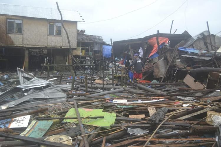 Image d'illustration pour Typhon Haiyan : premier bilan aux Philippines - Vietnam menacé