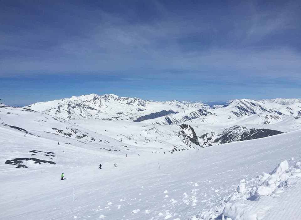 Image d'illustration pour Enneigement correct en montagne pour le début du printemps