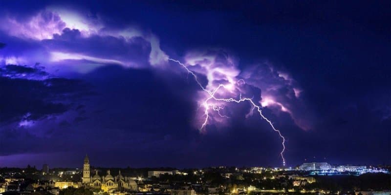 Image d'illustration pour Orage et inondations en Bretagne et en Normandie