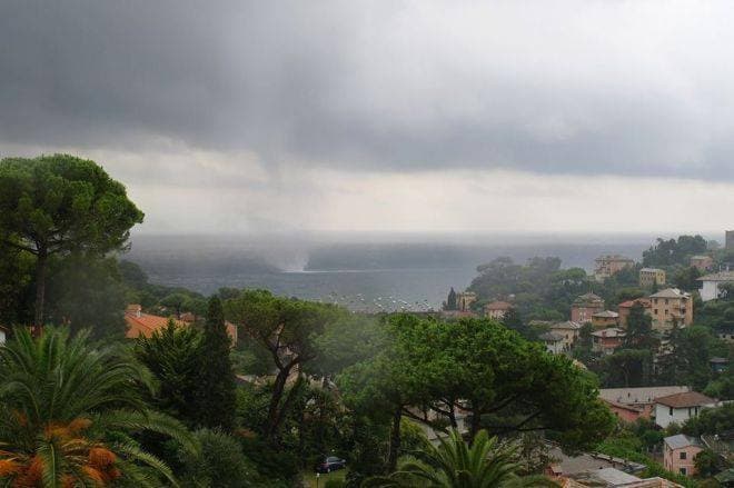 Image d'illustration pour Trombe et fortes pluies en Italie