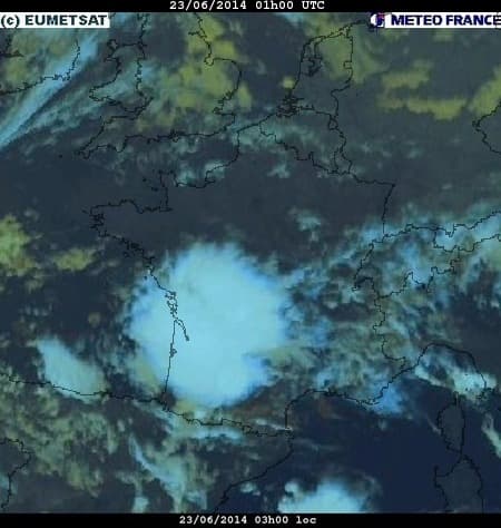 Image d'illustration pour Orage fort en Aquitaine, Limousin et Auvergne : foudre et grêle