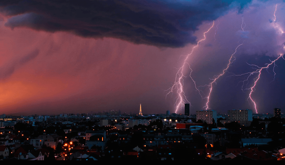 Image d'illustration pour Foudre : les plus belles photos de Paris sous l'orage