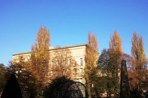Un ciel bleu azure fin novembre à Paris