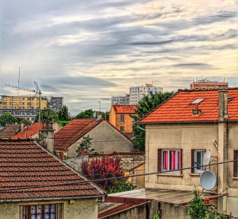 17h00 - ciel assez nuageux