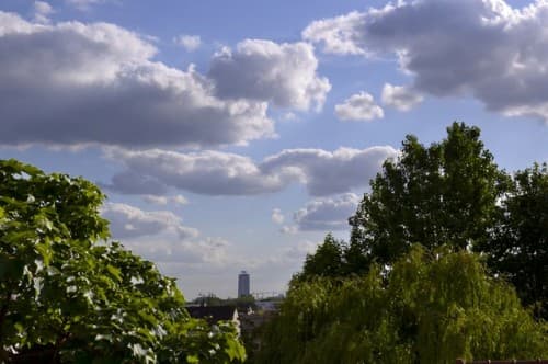 18h35 -  LE SOLEIL EST APPARU