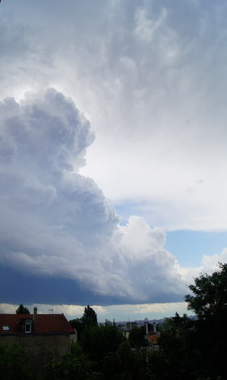 Alimentation d'orage vers Paris