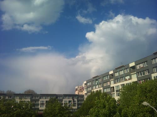 Averses au loin (cumulonimbus) 