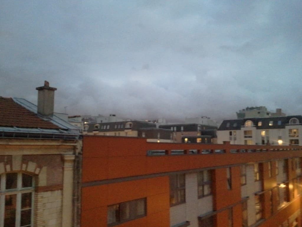 Ciel bien bas dans le Sud de Paris !