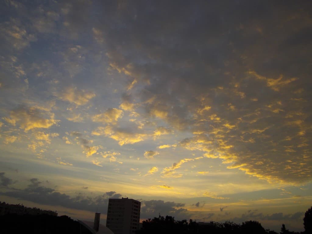 ciel jaune