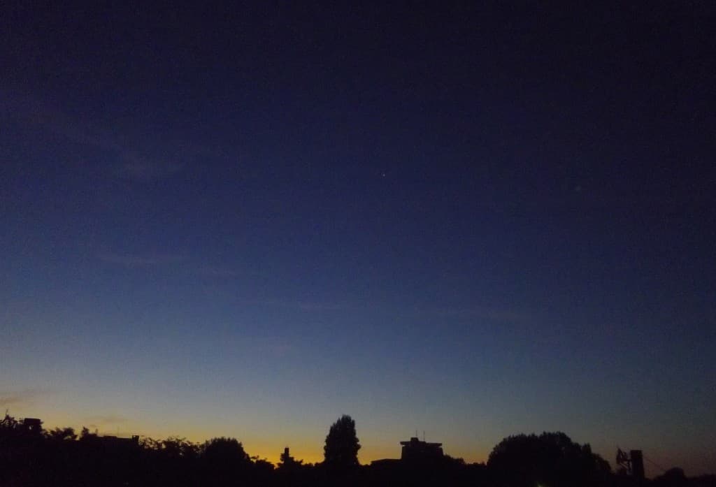 entre la fin de nuit et le début du jour