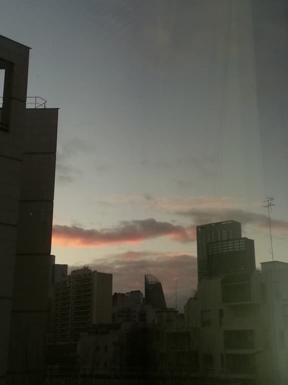 Instant rose sur la Défense