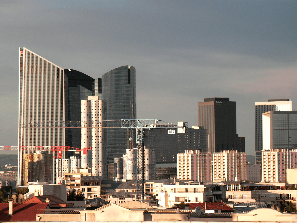 La Défense après la pluie