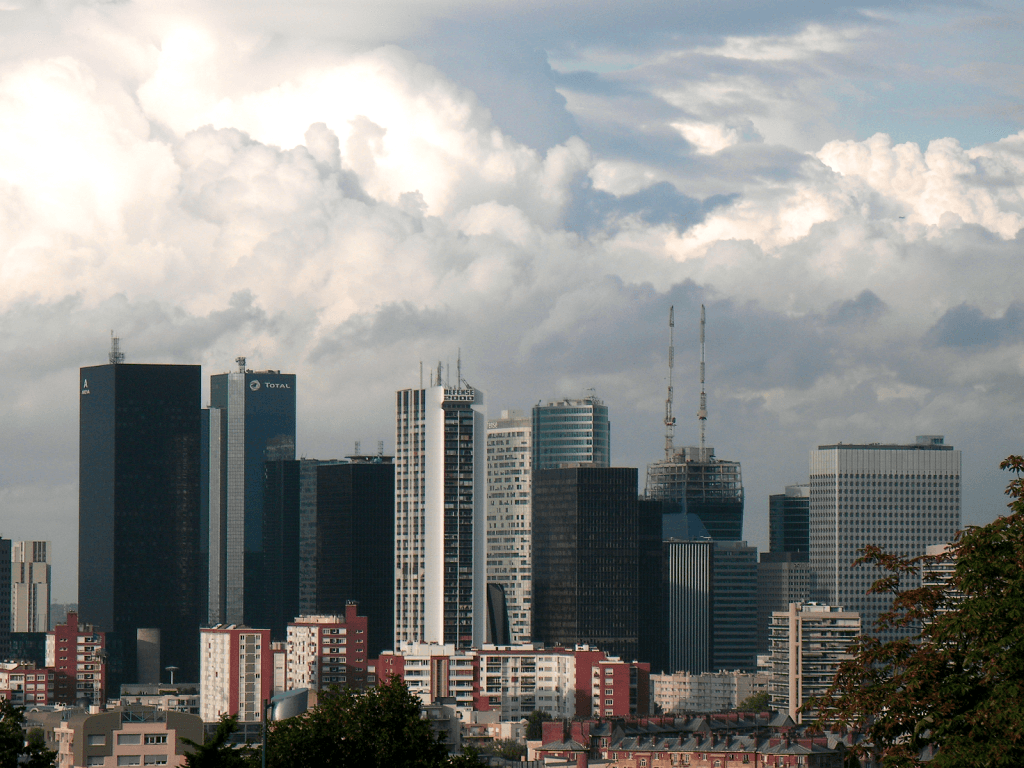 La Défense après la pluie