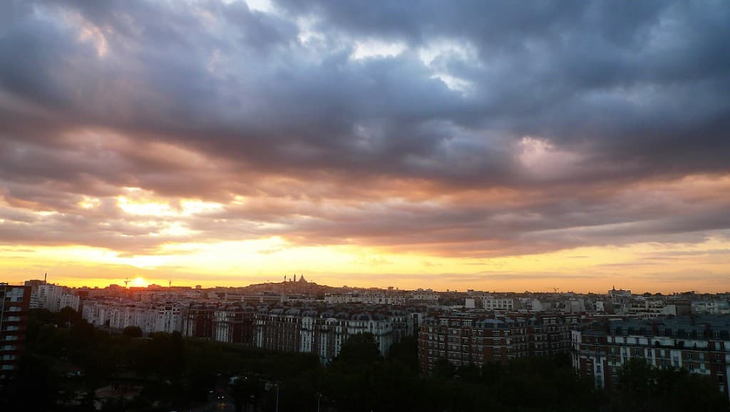 Le ciel s'embrase