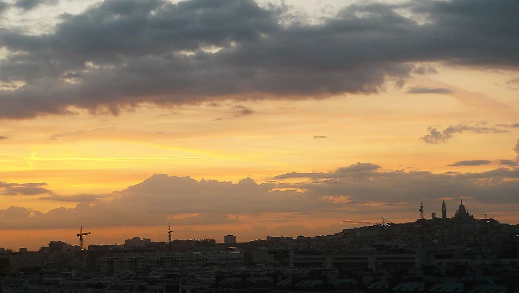 Lever de soleil sur la Butte
