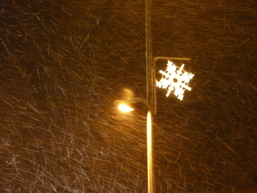 neige à Roissy avant l'aube