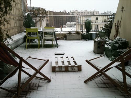 neige sur la terrasse
