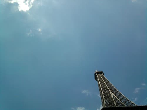 Nuages rebels