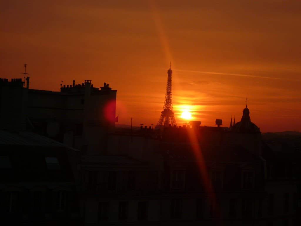 Paris au lever du soleil