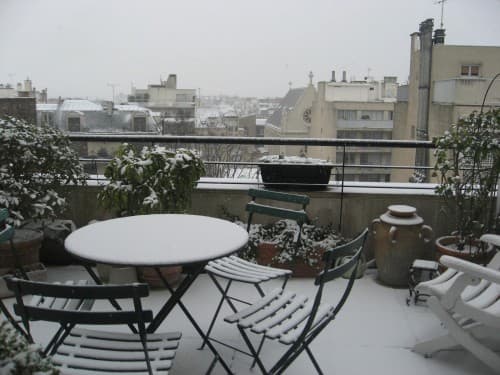 Paris  XVIème ; la terrasse sous la neige!