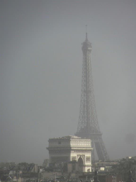 Soleil et pluie sur la Tour