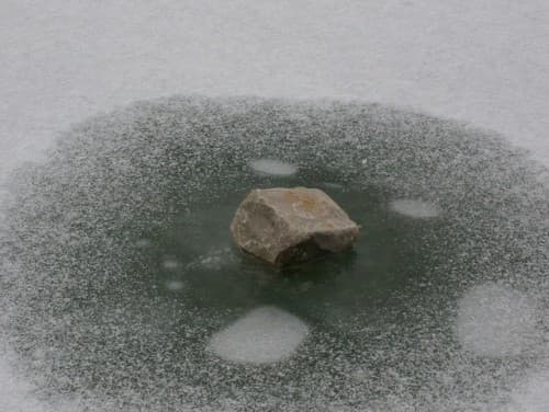 Sous les pavés...la glace
