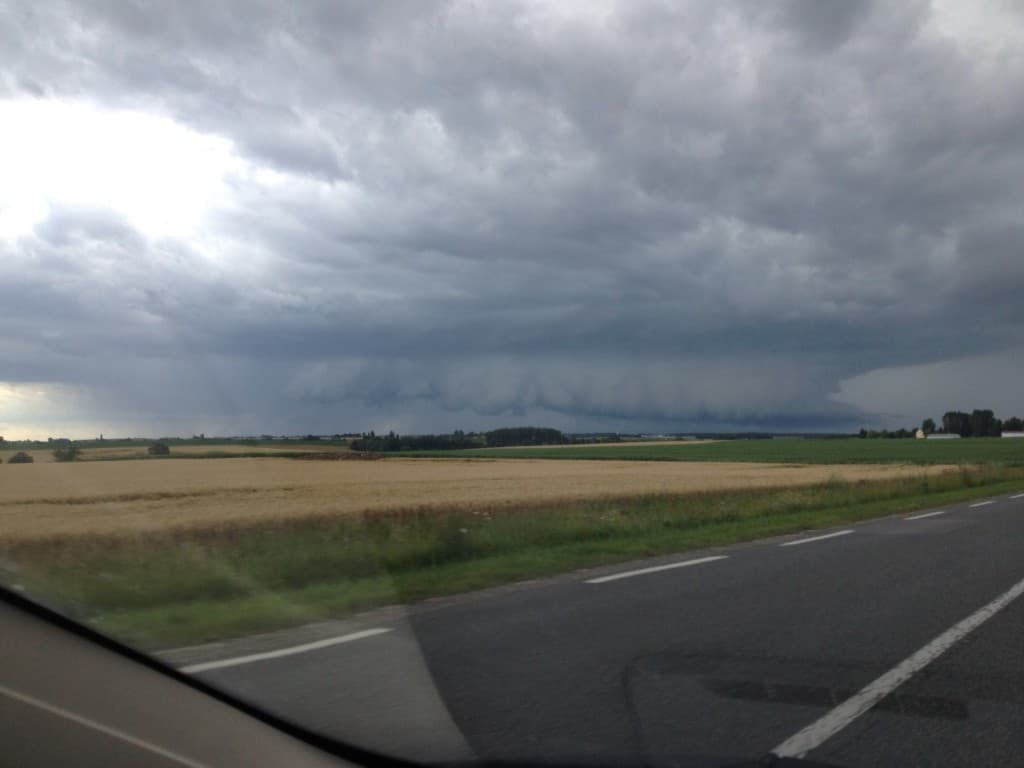 Un microburst ? Un méchant cumulo-nimbus ?