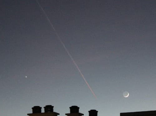 Vénus et la Lune au crépuscule