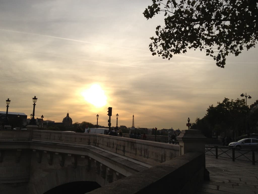 Voile de cirrus sur Paris 
