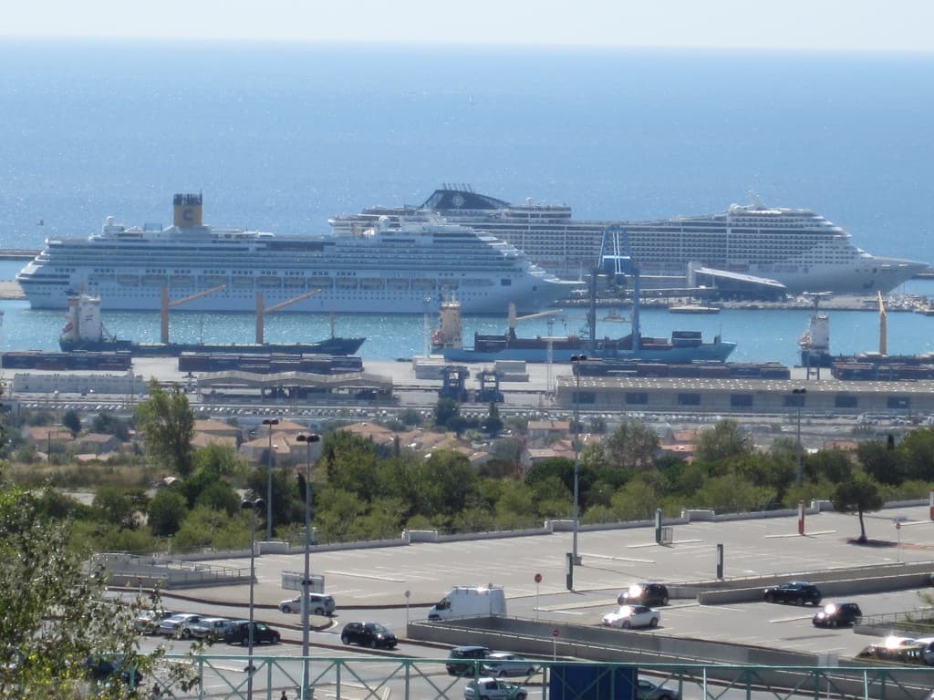 belle sur le port