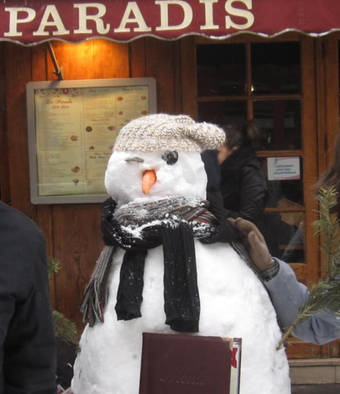 bonhomme de neige à Paris