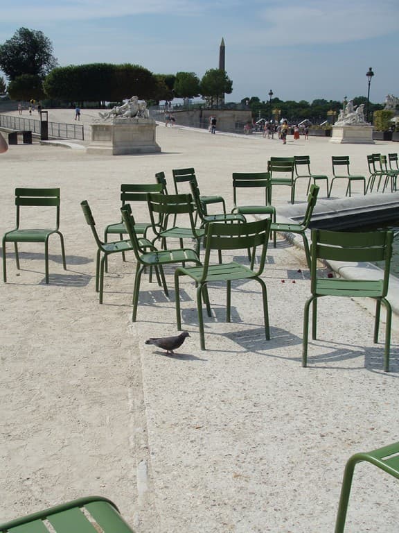 Charivari de chaises (MJL)