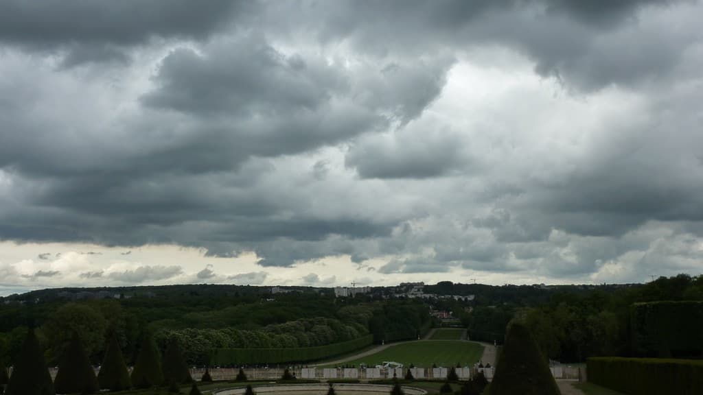 Ciel d'orage au parc de Sceaux