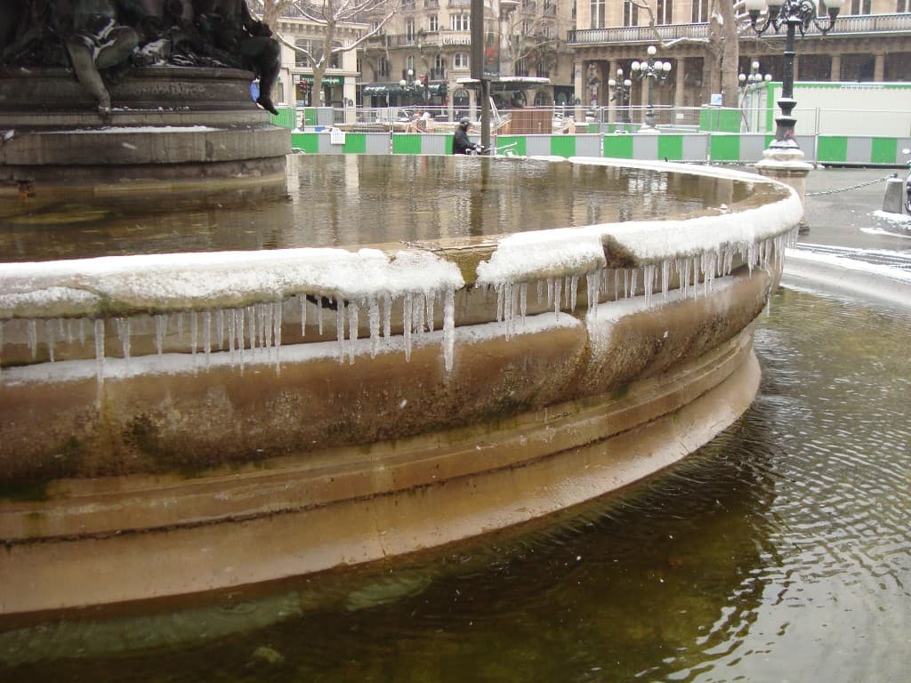 Fontaine  avenue de l opera