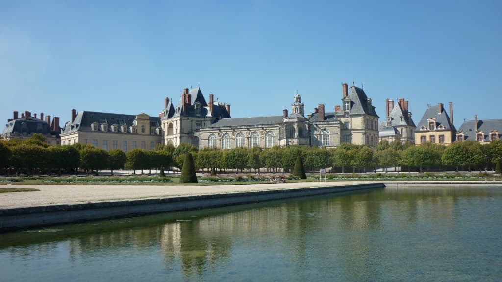 GRAND CANAL CHATEAU DE FONTAINEBLEAU