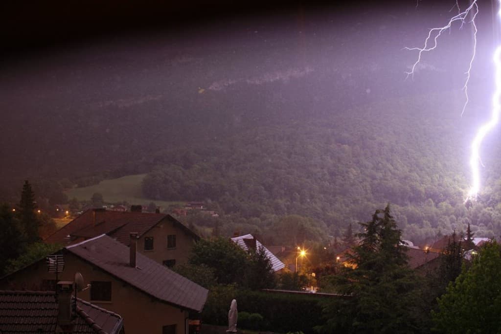 La foudre tombe à Annecy