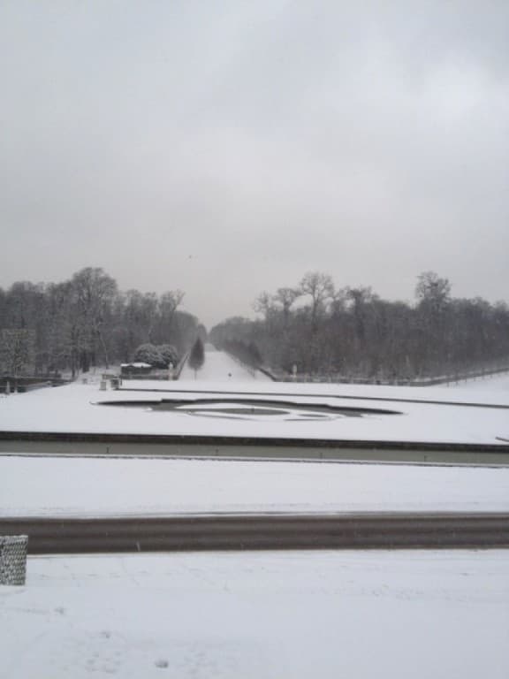 Le Parc de St-Cloud sous 4 cm de neige 