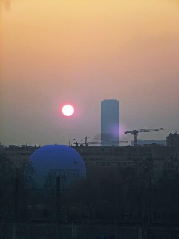 Lever de soleil sur Paris