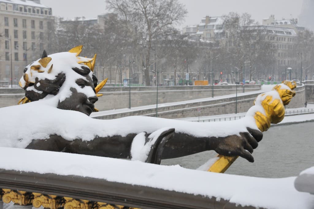 Neige au pont Alexandre III